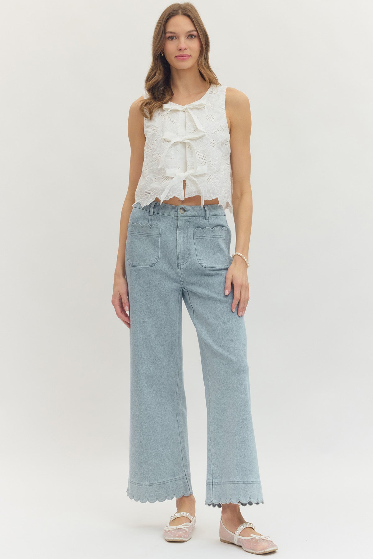 Scallop Pocket Wide Leg Jeans