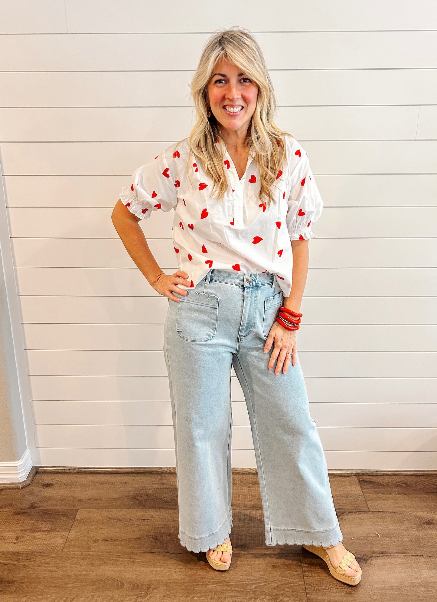 Scallop Pocket Wide Leg Jeans